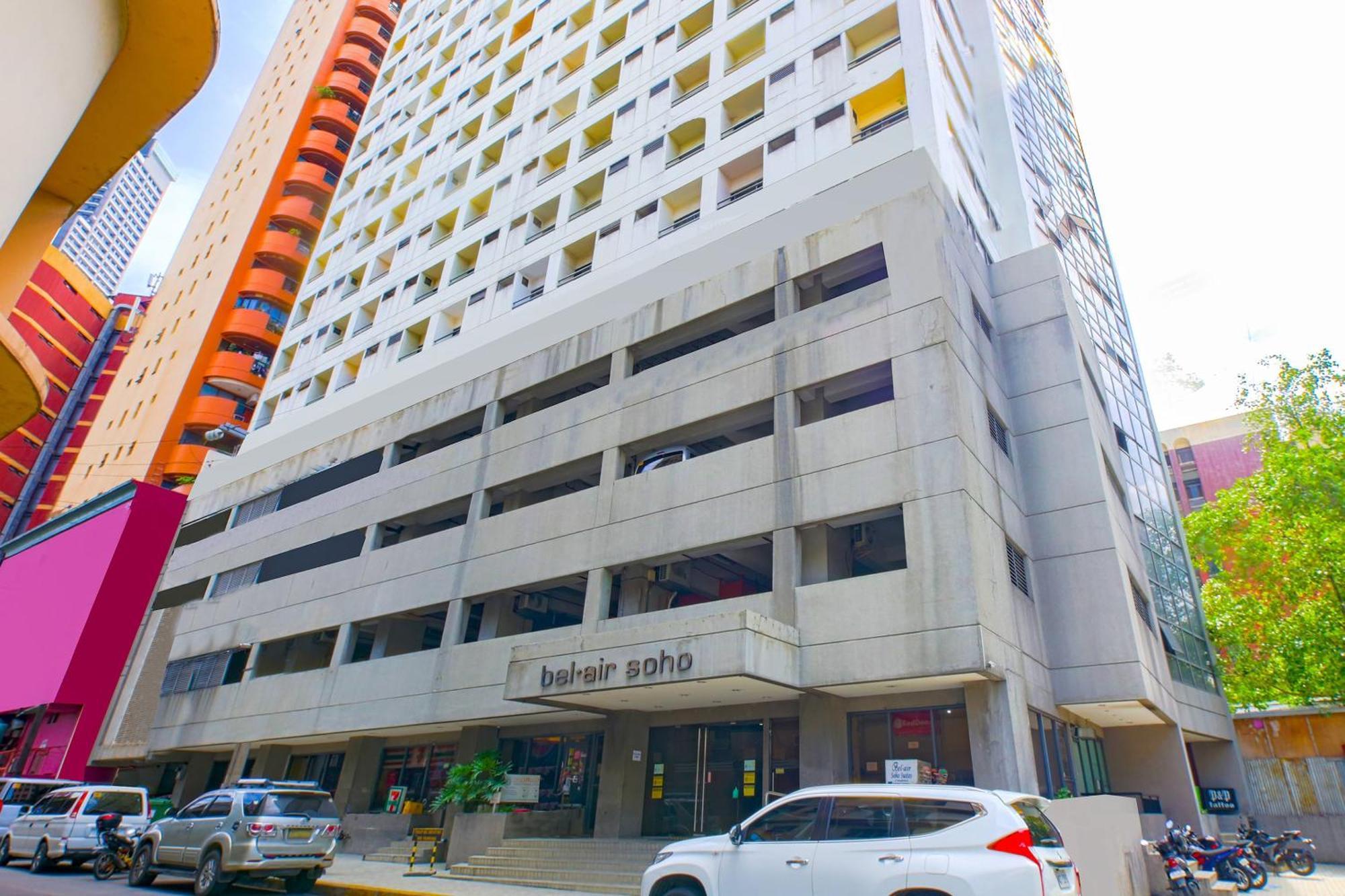 Oyo 769 Poblacion Suites Polaris Макати Экстерьер фото