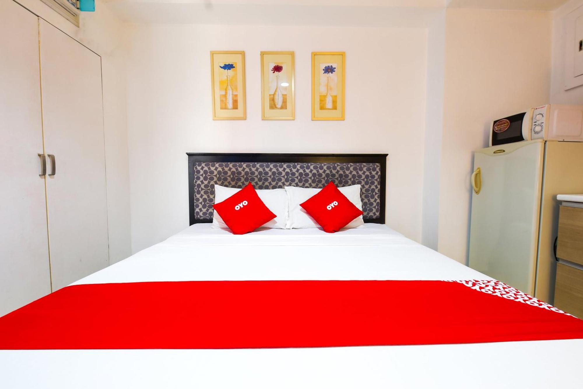 Oyo 769 Poblacion Suites Polaris Макати Экстерьер фото